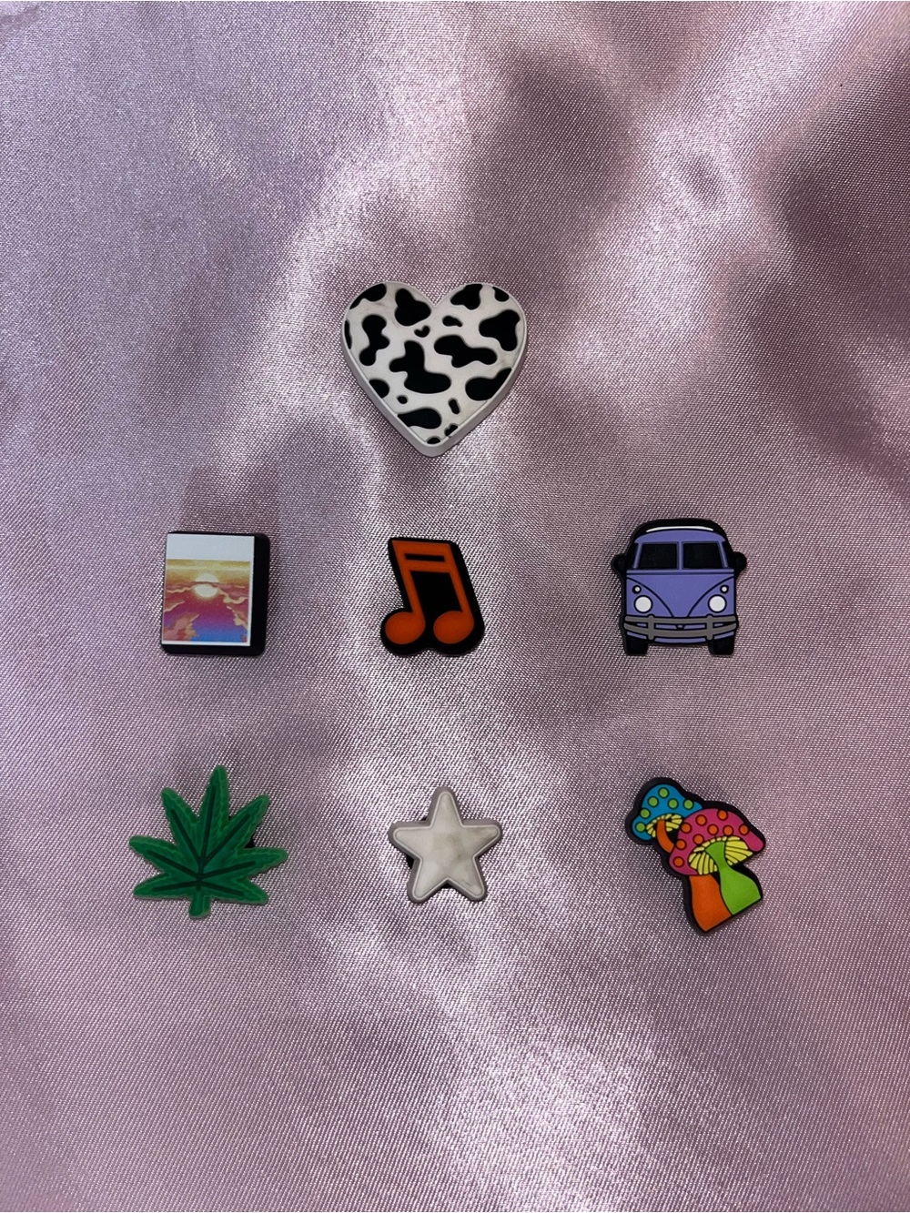 CROCS Multicolor Jibbitz Pins - Heart, Van, Mushrooms, Music, Leaf, Star